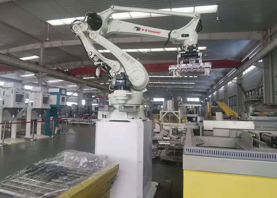 Το ρομπότ Palletiser με την επιλογή μονάδων λογισμικού και τοποθετεί τον άξονα 4